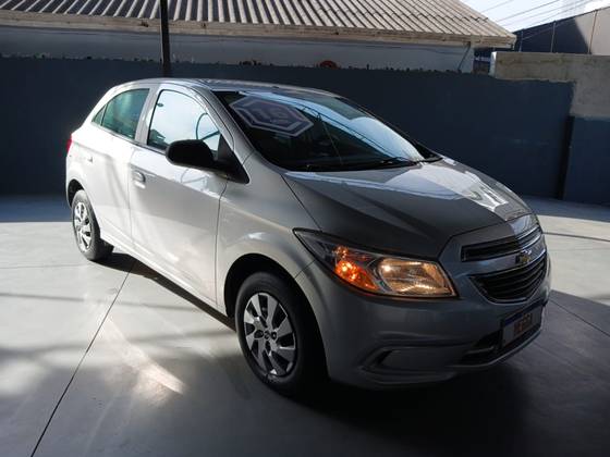 CHEVROLET ONIX 1.0 MPFI LS 8V FLEX 4P MANUAL CHEVROLET ONIX 1.0 MPFI LS 8V FLEX 4P MANUAL